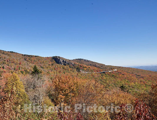 Photo - Distant Autumn View of The Linn Cove Viaduct, a 1,243-foot Bridge That Snakes Around The Slopes of Grandfather Mountain in North Carolina, Near Linville