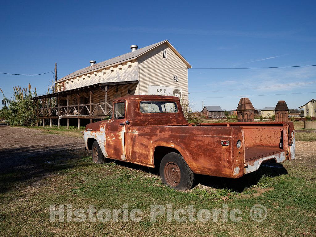 The Shack Up Inn, an Eclectic Collection of Former sharecropper Cabins and Even silos Turned into Motel Units and a Blues Club, 2