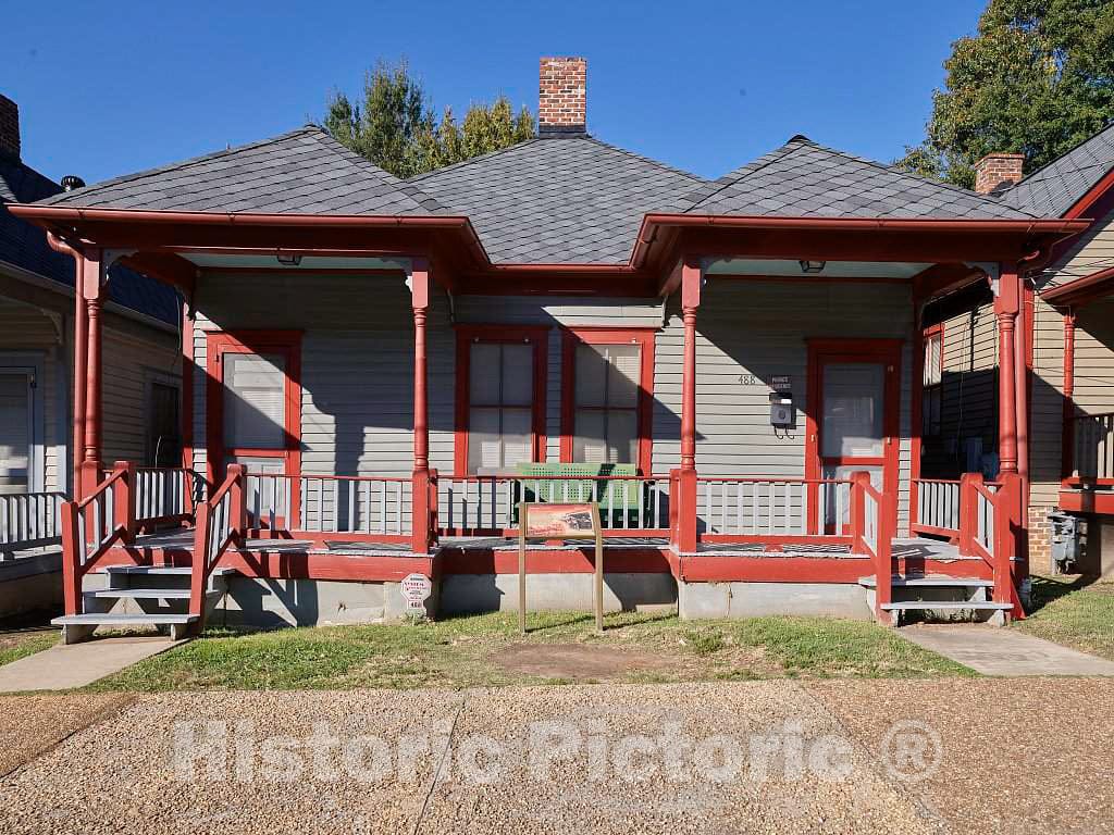 Photo - A Home in Dr. Martin Luther King's Boyhood Neighborhood, Preserved at The Martin Luther King Jr. National Historic Site, a Park supervised by The U.S