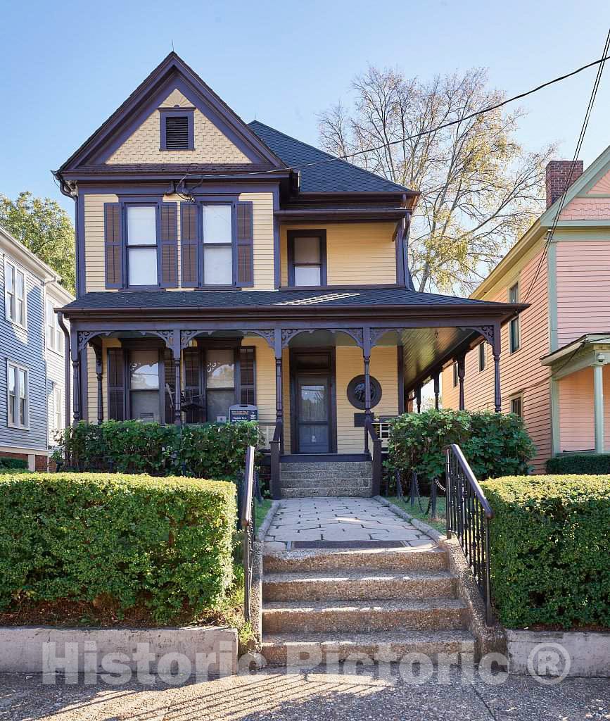 Photo - The birthplace and boyhood home (until he was 12 years old) of Dr. Martin Luther King Jr, preserved and protected at the Martin Luther King Jr- Fine Art Photo Reporduction