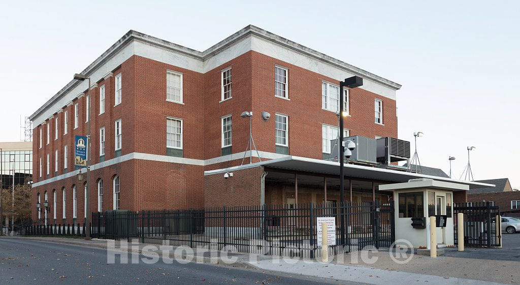 Photo- U.S. Courthouse in Harrisonburg, Virginia 4 Fine Art Photo Reproduction