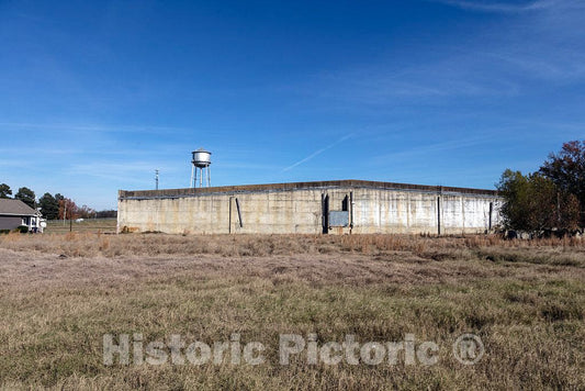Photo - an Old Cotton Warehouse in Batesville, Mississippi, was Turned into an Unusual Combination of Enterprises, a Classic-car dealership and a Farmers' Market