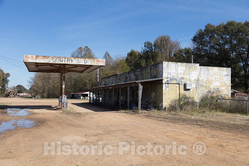 Photo - The long-closed Sunny's gasoline station and"country store" store outside Batesville, Mississippi- Fine Art Photo Reporduction