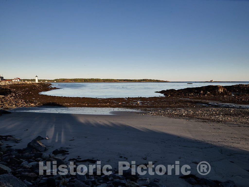 Photo - Low tide on the Piscataqua River off New Castle, New Hampshire. In the distance is the Portsmouth Harbor Light, a lighthouse completed in 1878- Fine Art Photo Reporduction