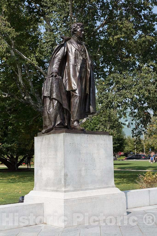 Photo - Augustus Lukeman's Statue of onetime U.S- Fine Art Photo Reporduction