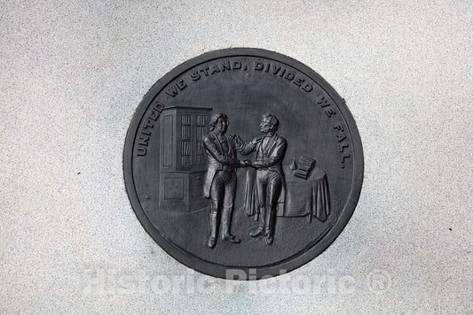 Photo -United We Stand Medallion on The Kentucky Memorial at The Chickamauga Portion of The Chickamauga & Chattanooga National Military Park- Fine Art Photo Reporduction