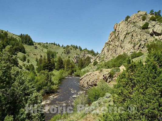 Photo - The North Platte River, which Winds Through Colorado, Wyoming, and Nebraska, cuts Through a Canyon in Carbon County, Wyoming- Fine Art Photo Reporduction