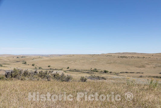 Photo - The Remote Plains of Johnson County in Northeastern Wyoming, Scene of Many Battles Between U.S. Army Troops and Indigenous Plains Indians in The 19th Century