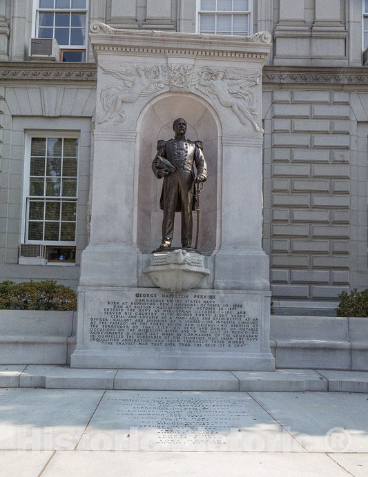 Photo - Monument to Commodore George Hamilton Perkins, Best Known for his Service as a Union Navy Gunboat Captain on The Mississippi River During The American Civil War